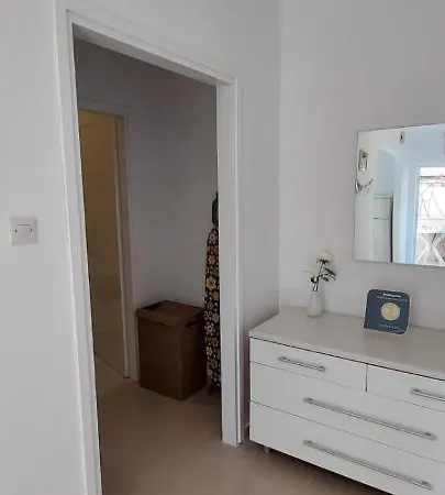 Viki Apartman *