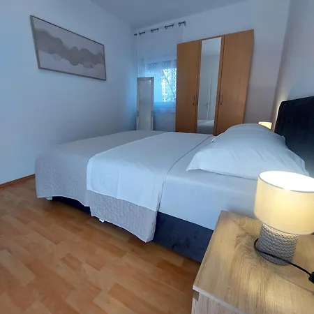 Viki Zadar