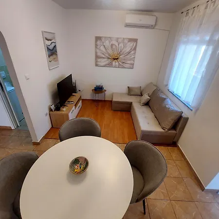 Viki Apartman *