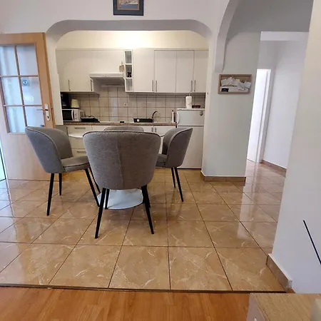 Apartman Viki *